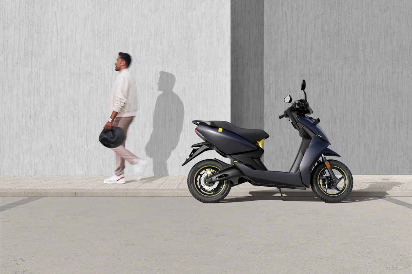 Scooter elettrico 125 moderno